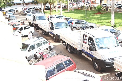 No aniversário de 50 anos, SAAE entrega quatro caminhões à população