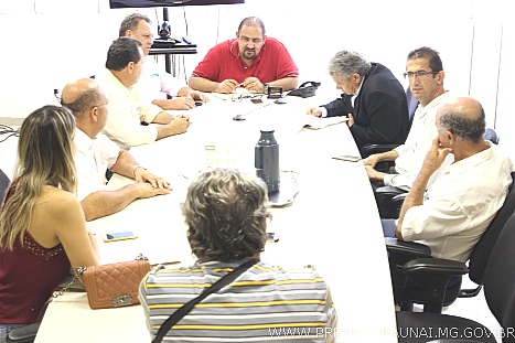 Prefeitura de Unaí, Câmara Municipal e Sindicato dos Trabalhadores Rurais vão ao INCRA em Brasília em busca de recursos para a Agricultura Familiar.
