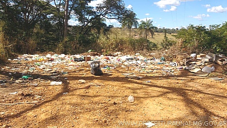 PMU possui caçambas para receber lixo nos distritos 