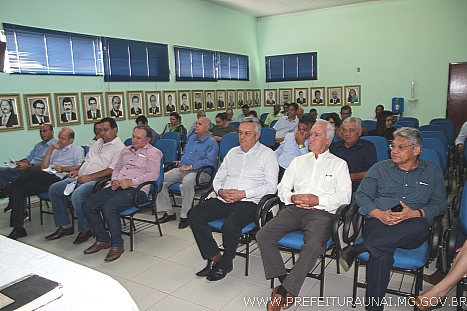 Resultado de imagem para Prefeito de UnaÃ­ em reuniÃ£o como o Zema