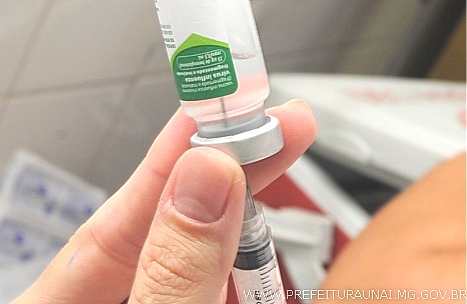 Vacinação contra gripe para idosos e profissionais da saúde começa nesta segunda (23/3)