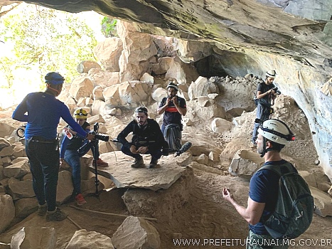 Múmia com mais de 5 mil anos: equipe de TV visita gruta do Gentio para falar sobre Acauã