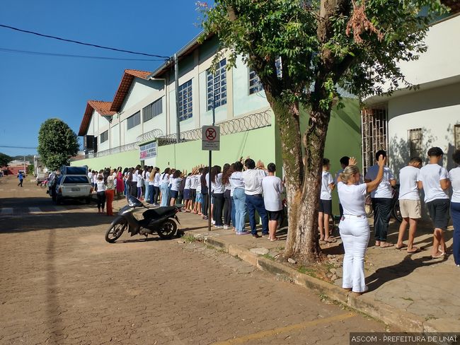 Escola Glória Moreira comemora 25 anos